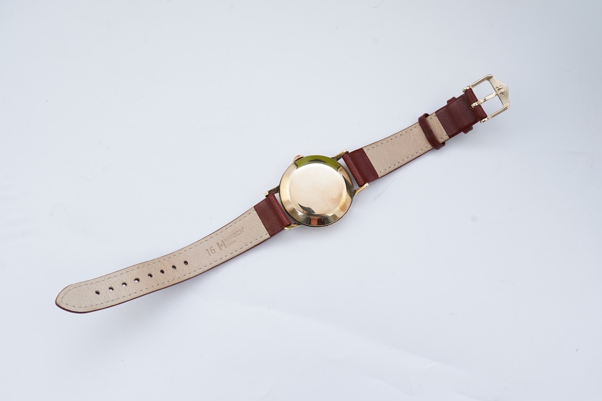 A gentleman's 1950's? 9ct gold Smiths Everest manual wind wrist watch
